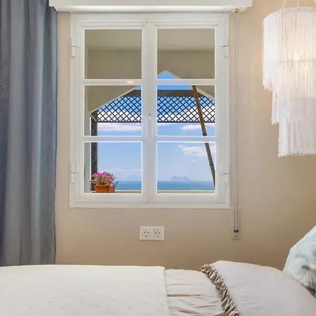 Penthouse Seaview Ref #103