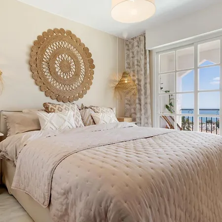 Penthouse Seaview Ref #103 Apartment *