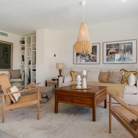 Penthouse Seaview Ref #103 Apartment *