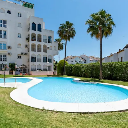 Penthouse Seaview Ref #103